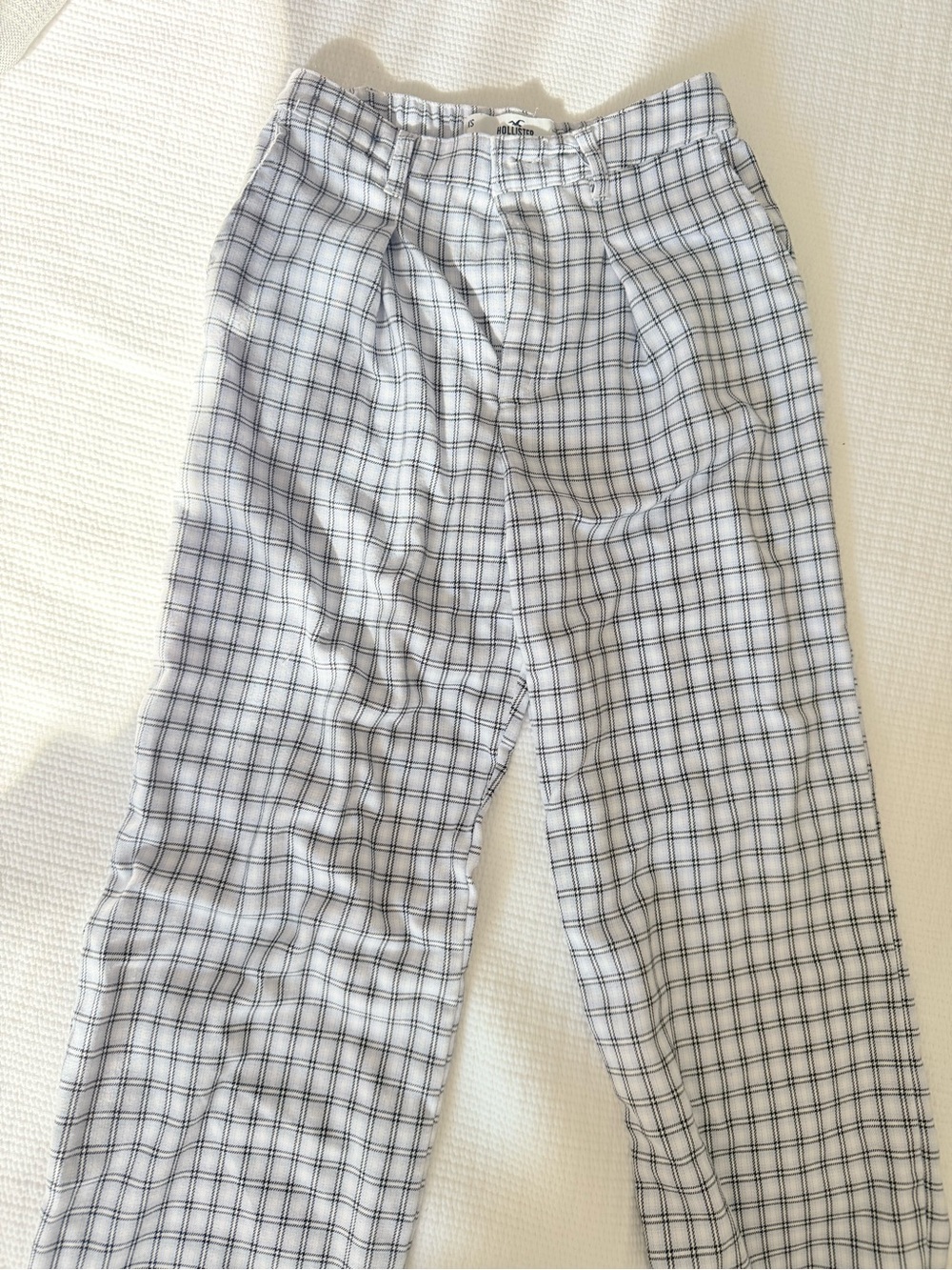 Hollister White Pants with Black Windowpane Plaid